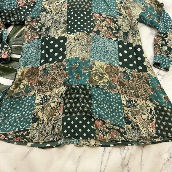 Via Max Womens Vintage 90s Silk Oversize Shirt Size S Green Tan Mixed Floral - Picture 12 of 12